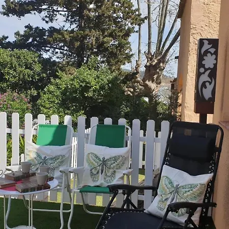Holiday home Casa Con Jardin A 40 Metros De La Playa. Vr. *