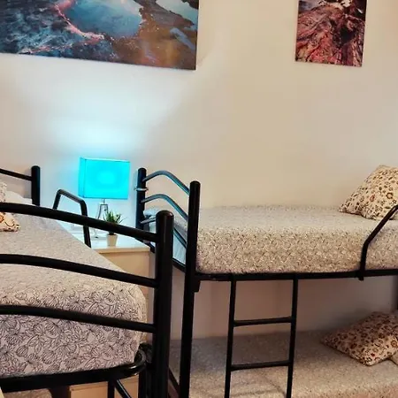 Casa Con Jardin A 40 Metros De La Playa. Vr. Holiday home *