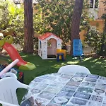 Nyaraló Casa Con Jardin A 40 Metros De La Playa. Vr.