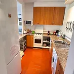 Casa Con Jardin A 40 Metros De La Playa. Vr. *