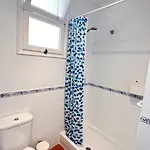 Casa Con Jardin A 40 Metros De La Playa. Vr.