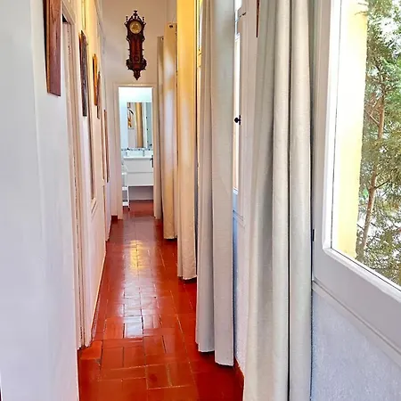 Casa Con Jardin A 40 Metros De La Playa. Vr.