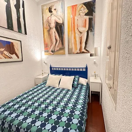 Casa Con Jardin A 40 Metros De La Playa. Vr. *